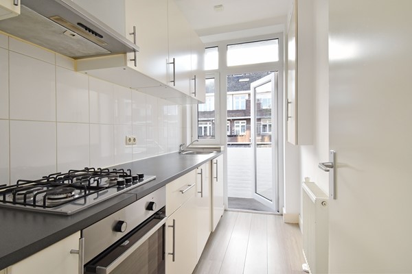 Medium property photo - Jan Wapstraat 86, 2523 GK Den Haag